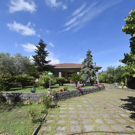 Etna Travellers B&B Маскалуча Экстерьер фото