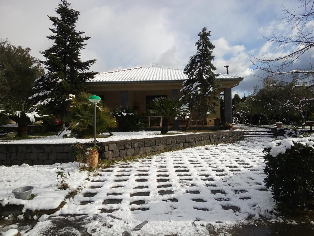 Etna Travellers B&B Маскалуча Экстерьер фото